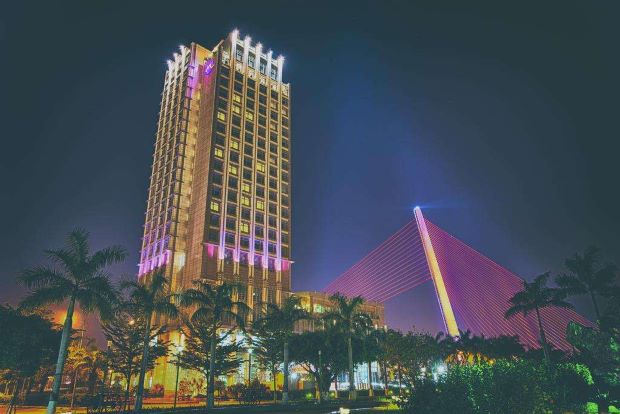 Top 7 khách sạn Đà Nẵng gần cầu Rồng - Grand Mercure Hotel Đà Nẵng